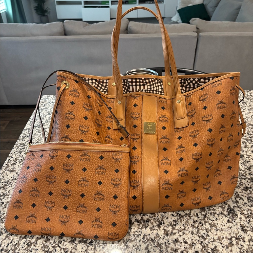 MCM Visetos Tote and Pouch Set